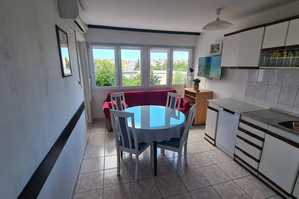 Apartment Great Flat Few Minutes From The Beach! Pula