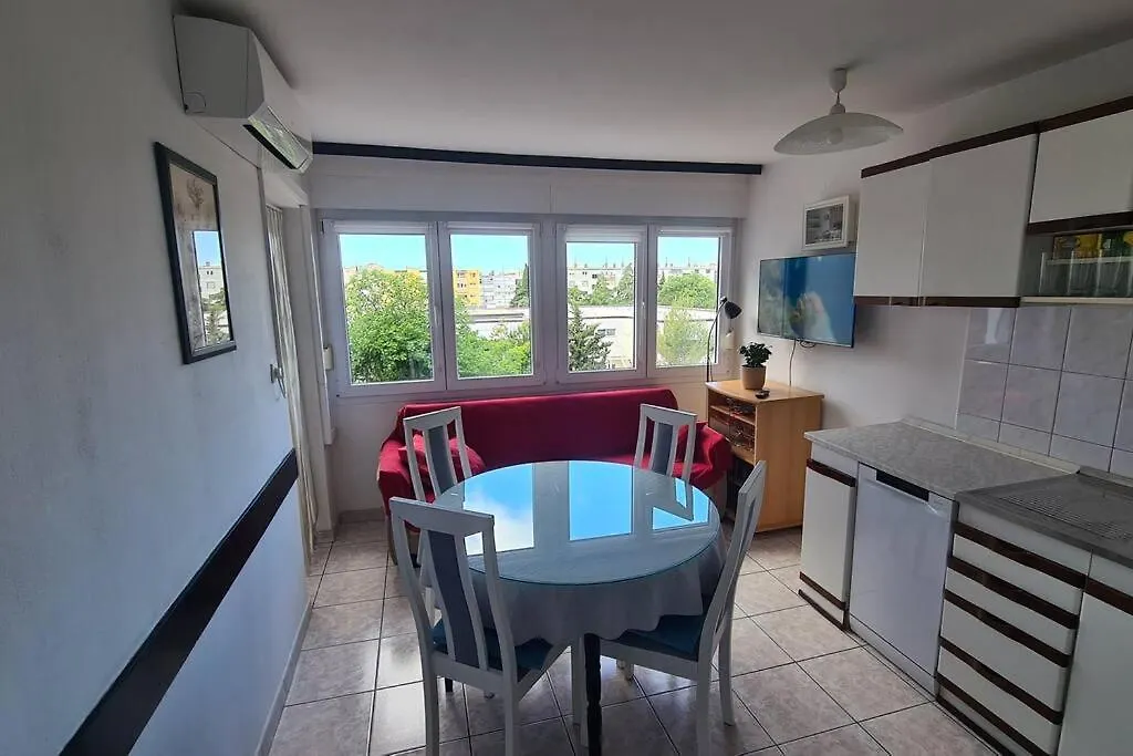 Great Flat Few Minutes From The Beach! Pula 0*,  Croatia