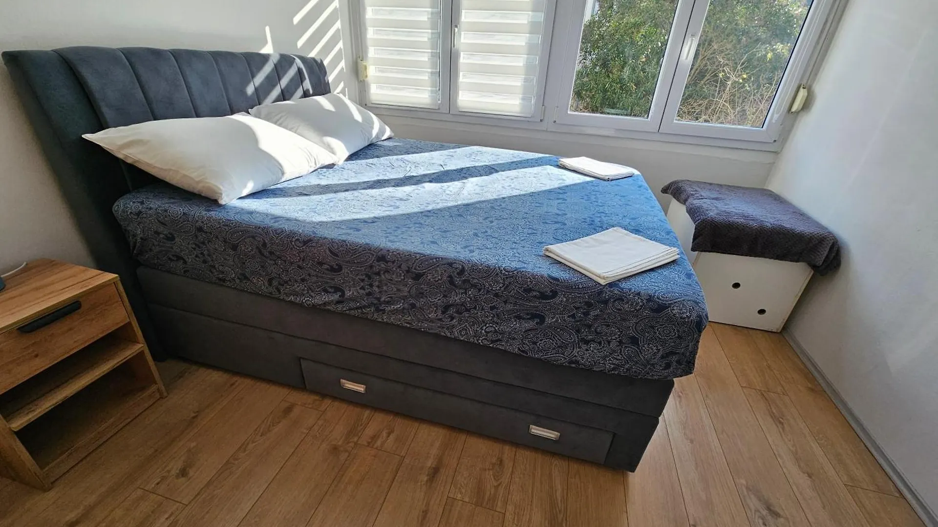 Great Flat Few Minutes From The Beach! Pula